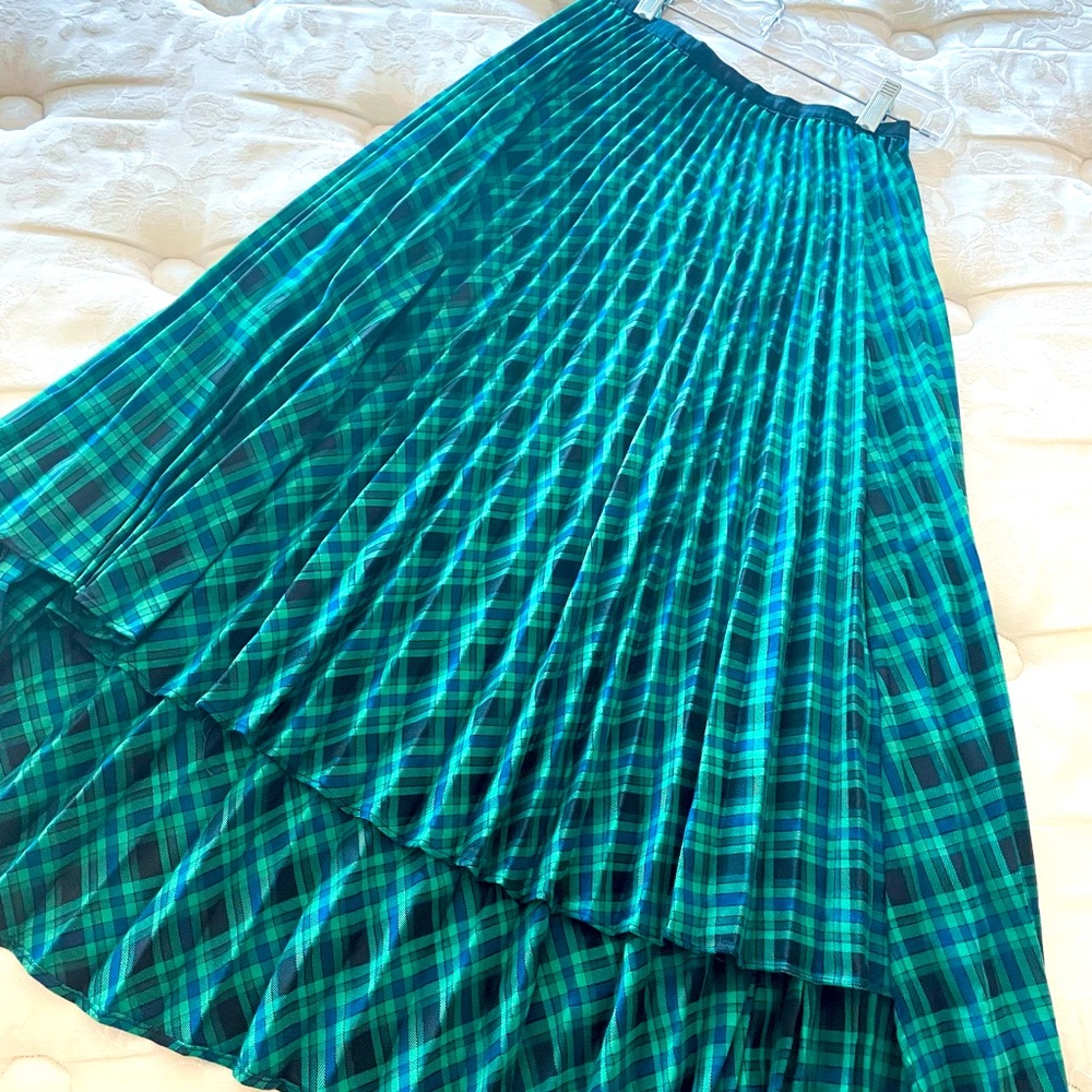 Plaid green accordion skirt